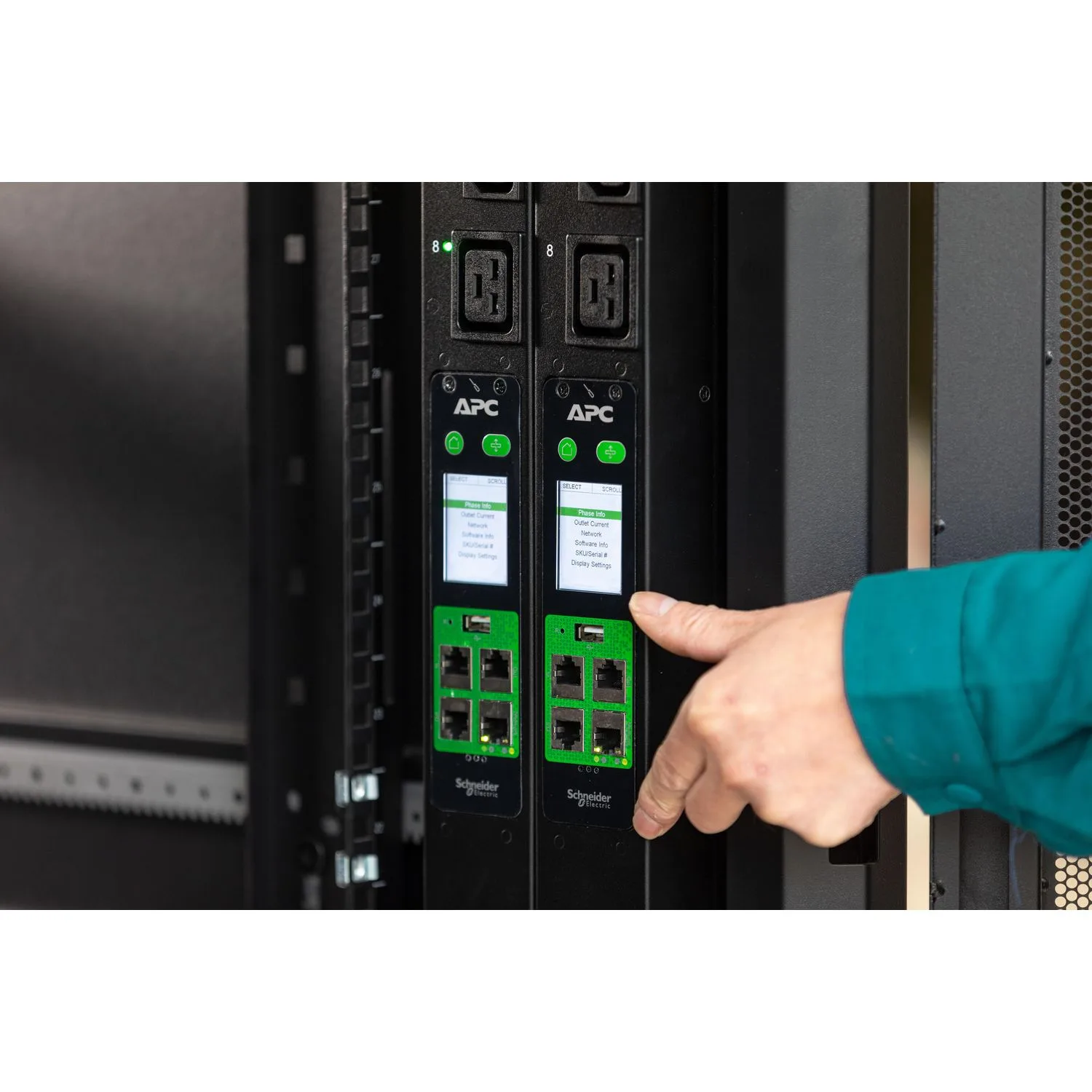 PDU APC Easy Metered 0U 32A 230V 36×C13 6×C19 EPDU2132M